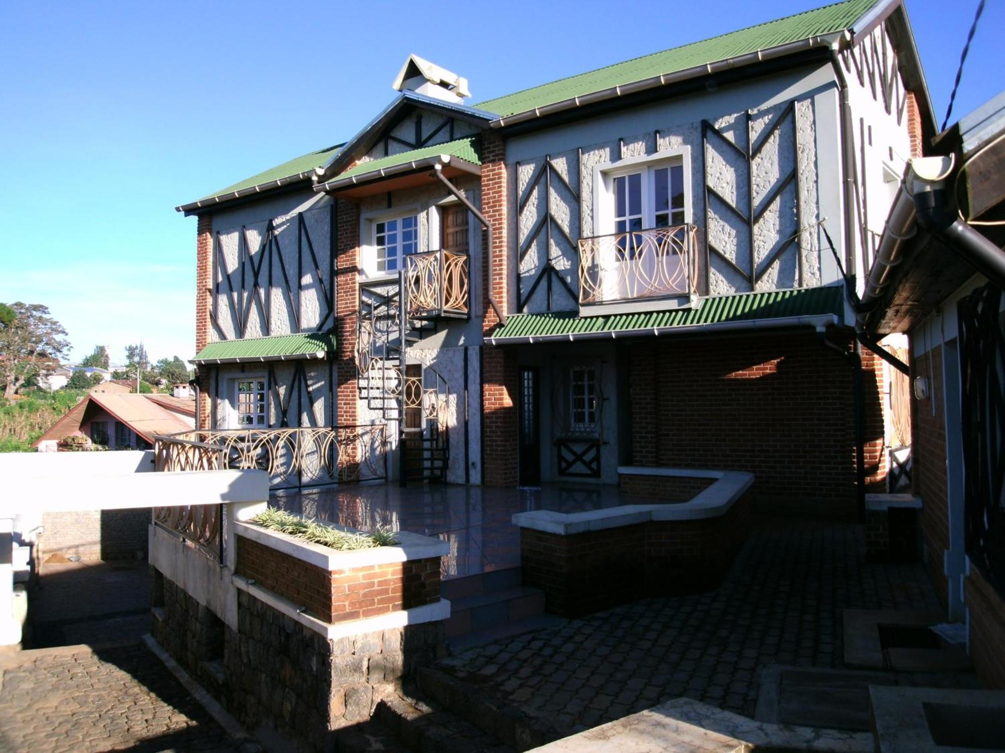 Appartements D'Hotes Marciloui Antsirabe Bagian luar foto