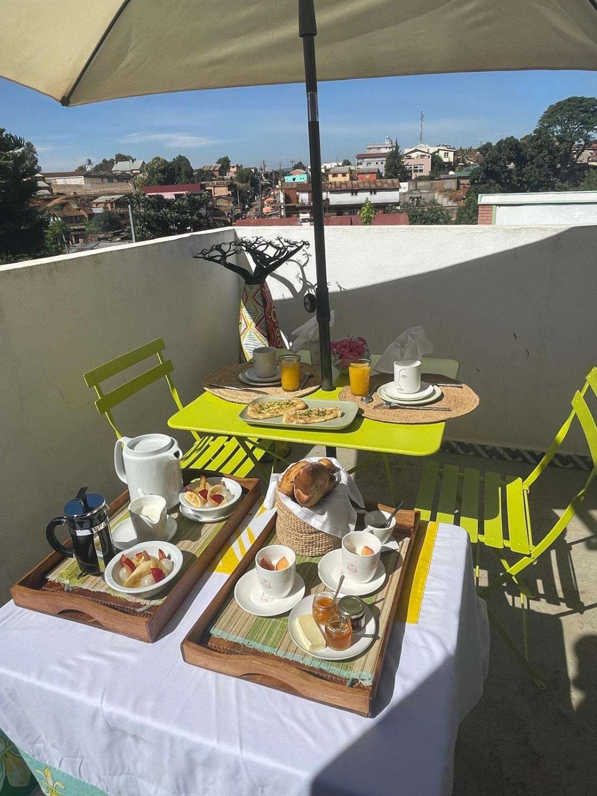 Appartements D'Hotes Marciloui Antsirabe Bagian luar foto